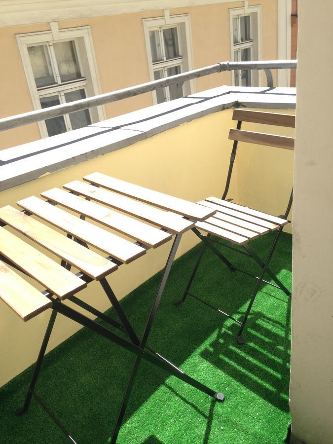 Frolic Goats Hostel Poznań Esterno foto