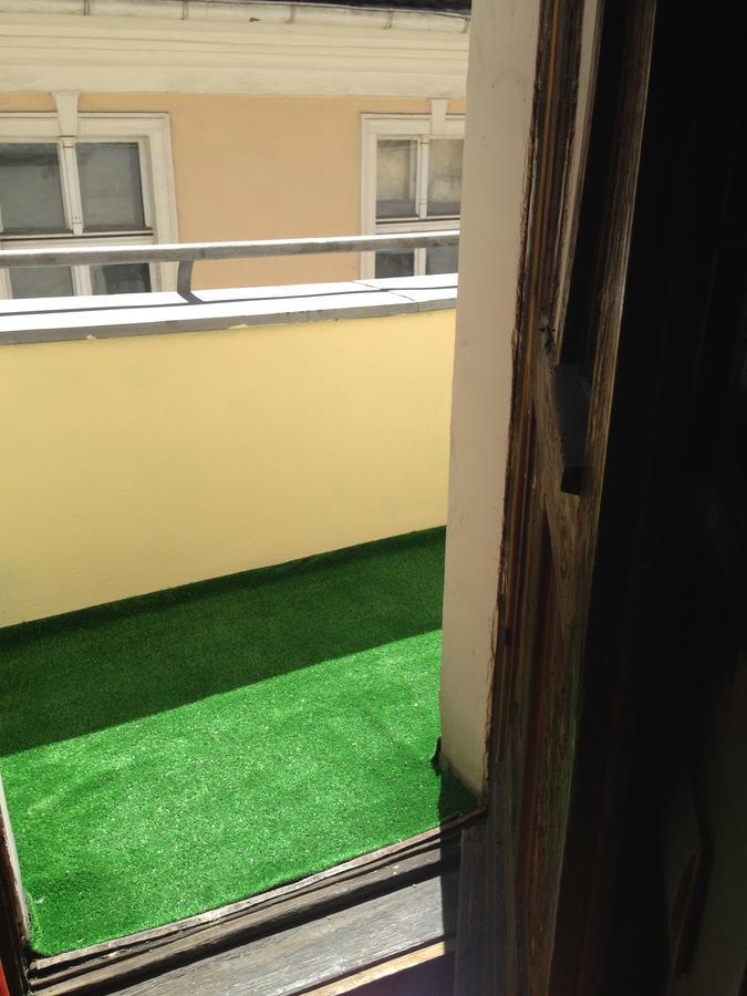 Frolic Goats Hostel Poznań Esterno foto