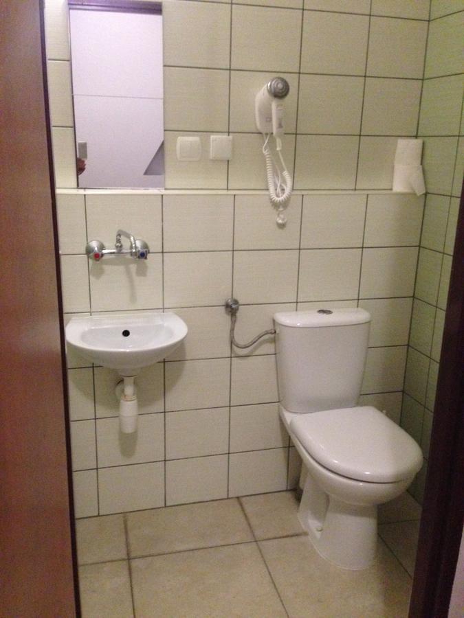 Frolic Goats Hostel Poznań Esterno foto
