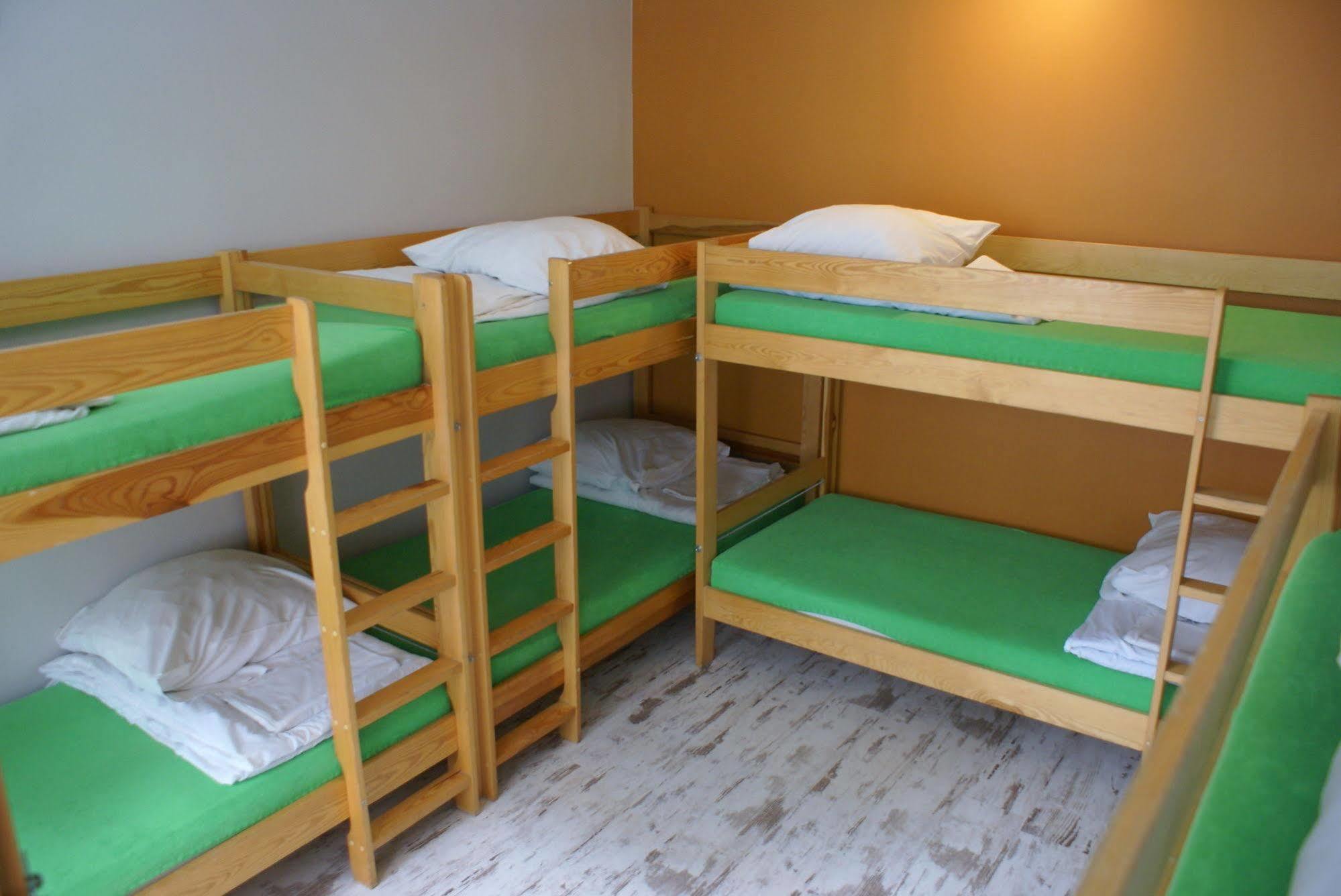 Frolic Goats Hostel Poznań Esterno foto