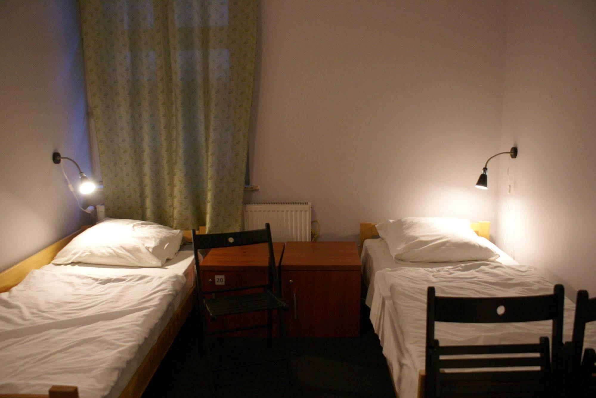 Frolic Goats Hostel Poznań Esterno foto