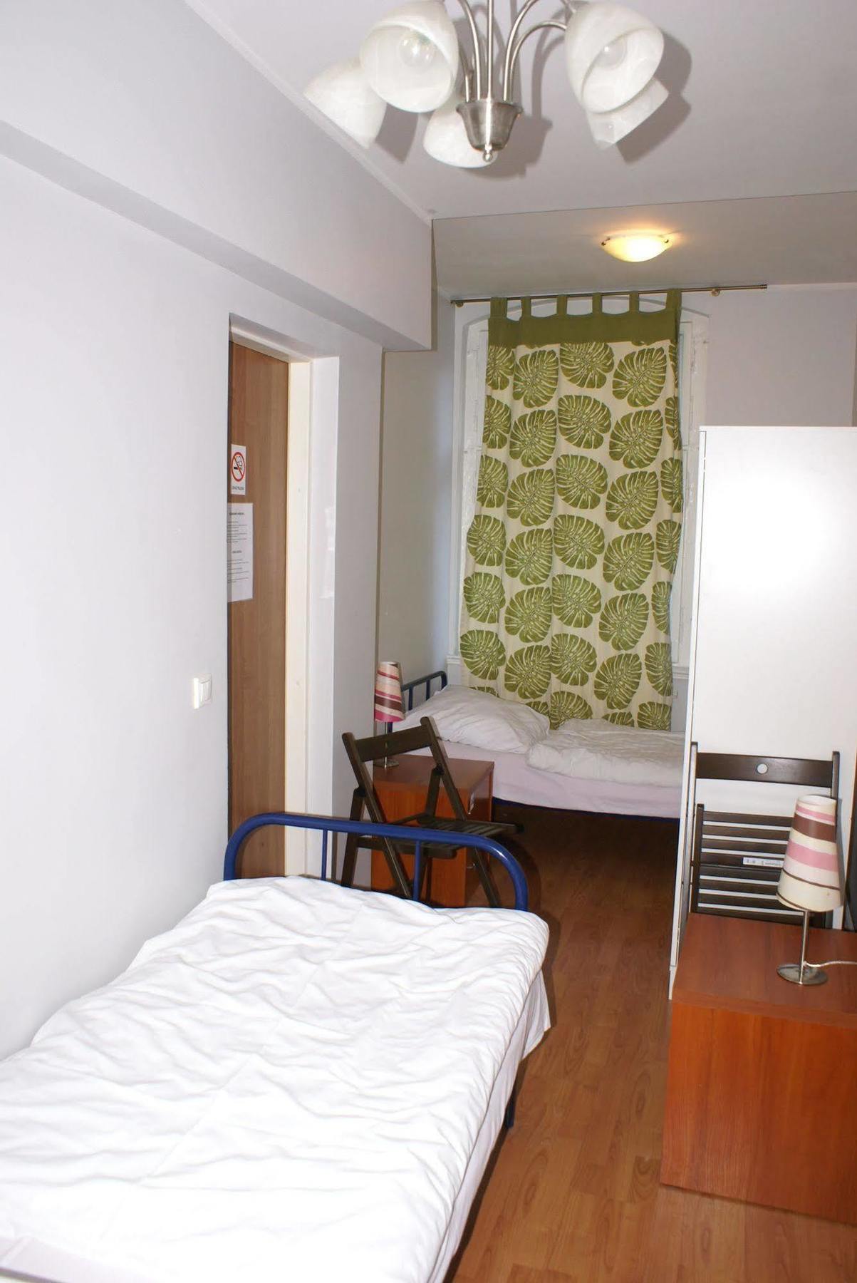 Frolic Goats Hostel Poznań Esterno foto
