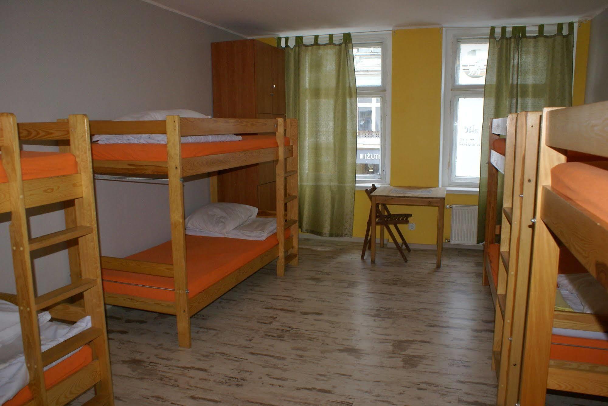 Frolic Goats Hostel Poznań Esterno foto