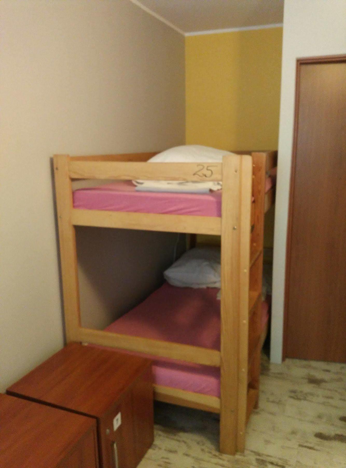 Frolic Goats Hostel Poznań Esterno foto