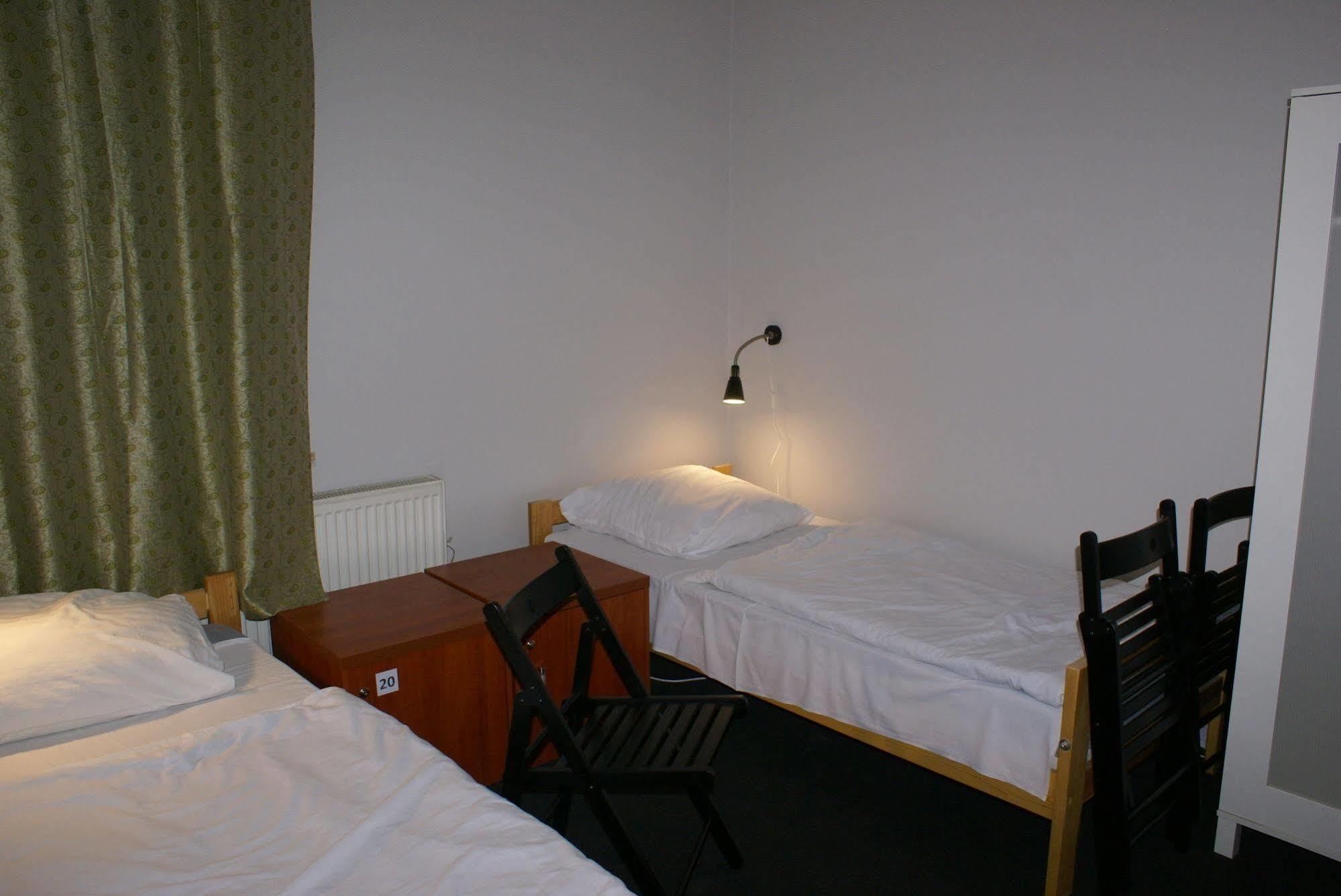 Frolic Goats Hostel Poznań Esterno foto