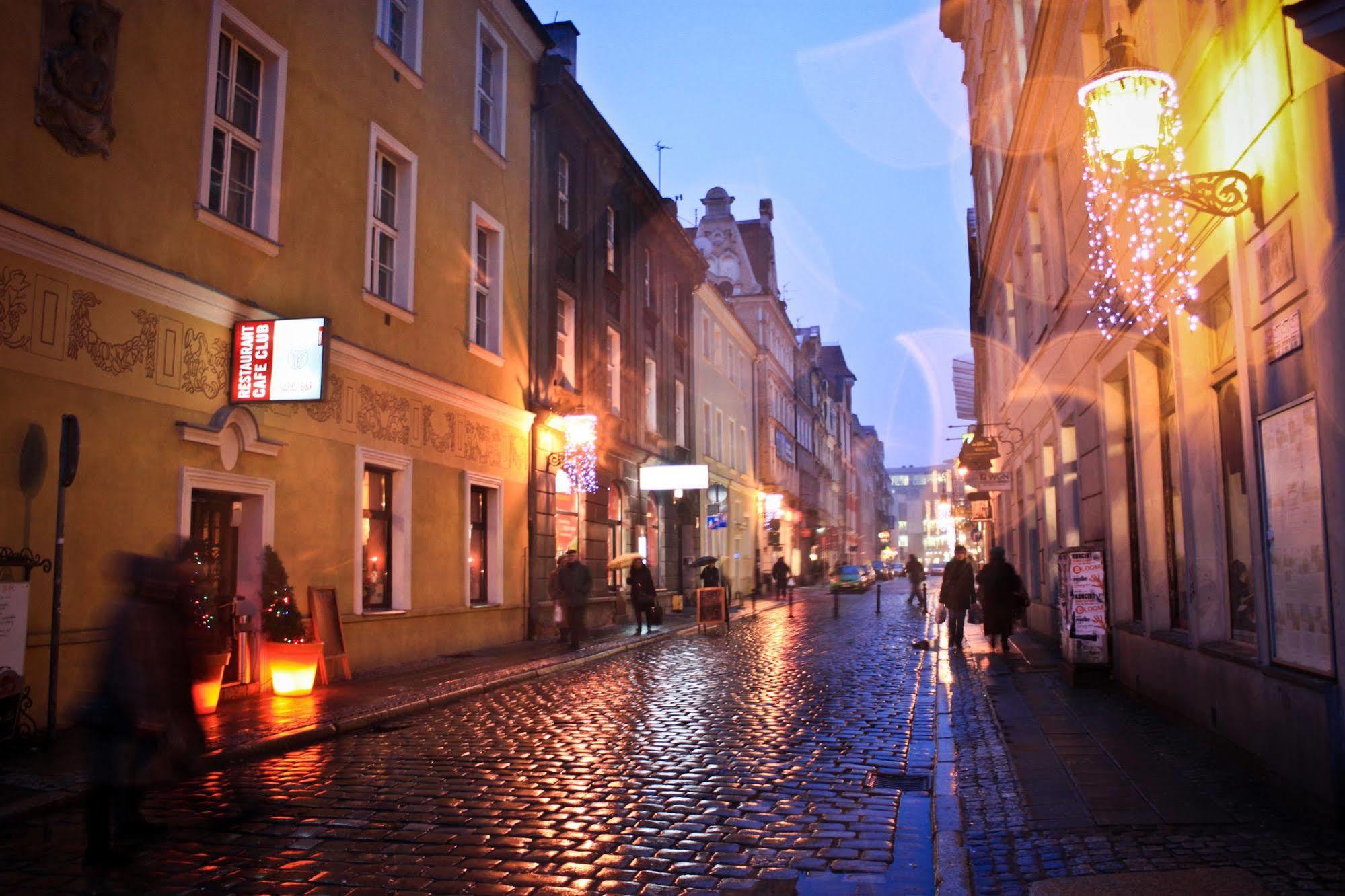 Frolic Goats Hostel Poznań Esterno foto